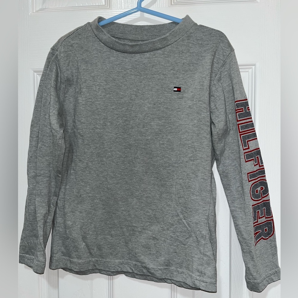 Tommy Hilfiger boy long sleeve shirt, size 5